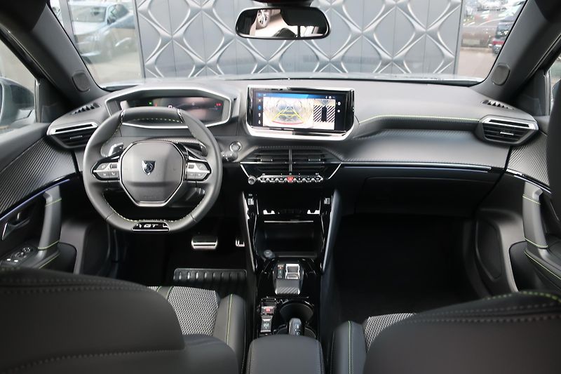 Peugeot 2008 2008 GT Hybrid 145 e-DCS6     - fotka 3 z 8