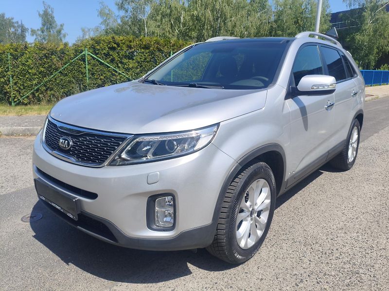 Kia Sorento (2015) 2,0 CRDI Sport 4x4 Záruka - fotka 2 z 35