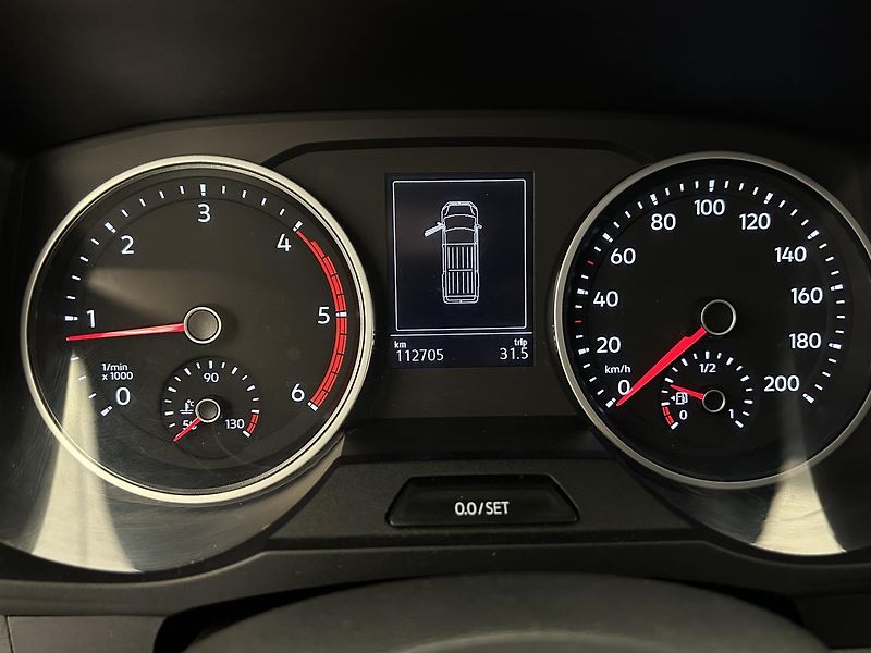 Volkswagen Crafter 2.0 TDI L2H3 - fotka 14 z 21