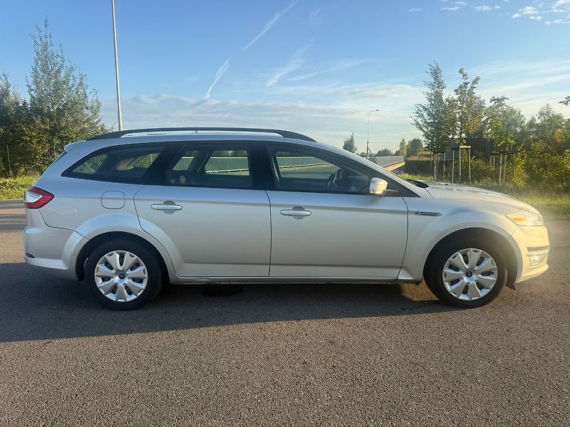 Ford Mondeo 2,0 TDI KOMBI TAŽNÉ 2X KOLA - fotka 5 z 13