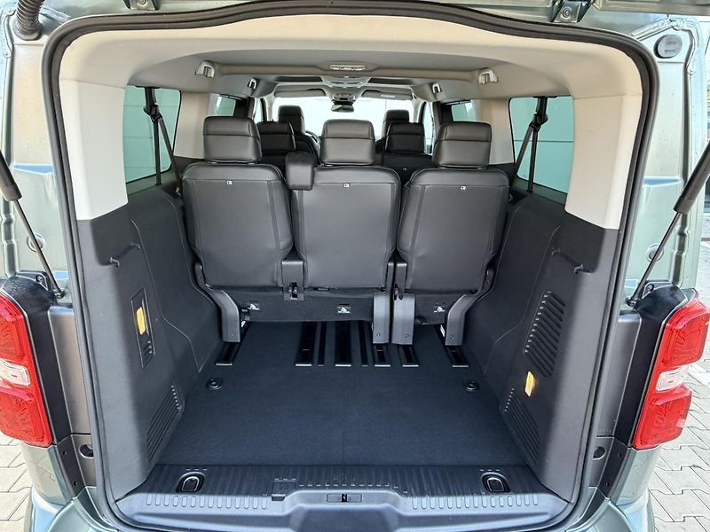 Toyota ProAce Verso (2026) LONG VIP 2,2D AT WEBASTO - fotka 9 z 15