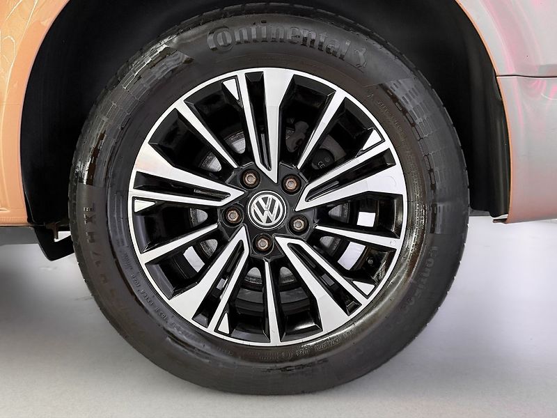 Volkswagen Multivan 2.0TDI 146KW DSG 4M HIGHLINE, - fotka 9 z 21