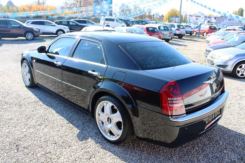 Chrysler 300C (2007) 3,0CRD KŮŽE XENON TEMPOMAT ALU - fotka 5 z 17