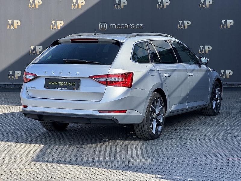Škoda Superb (2022) 2.0TDi DSG, Style RZV - fotka 6 z 46