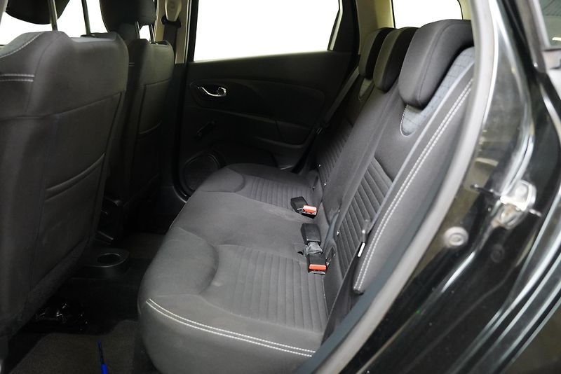Renault Clio - fotka 21 z 22