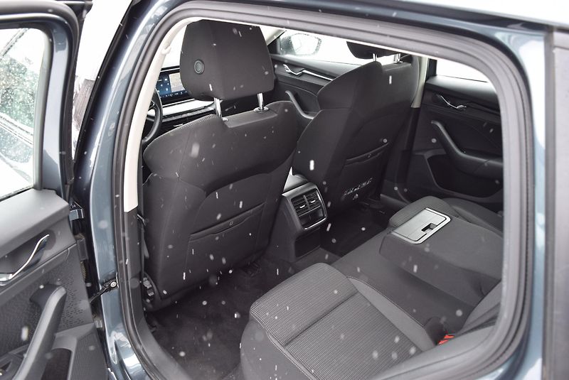 Škoda Octavia (2020) 1.5TSI 110kwSTYLE TAŽ NAVI LED - fotka 17 z 50