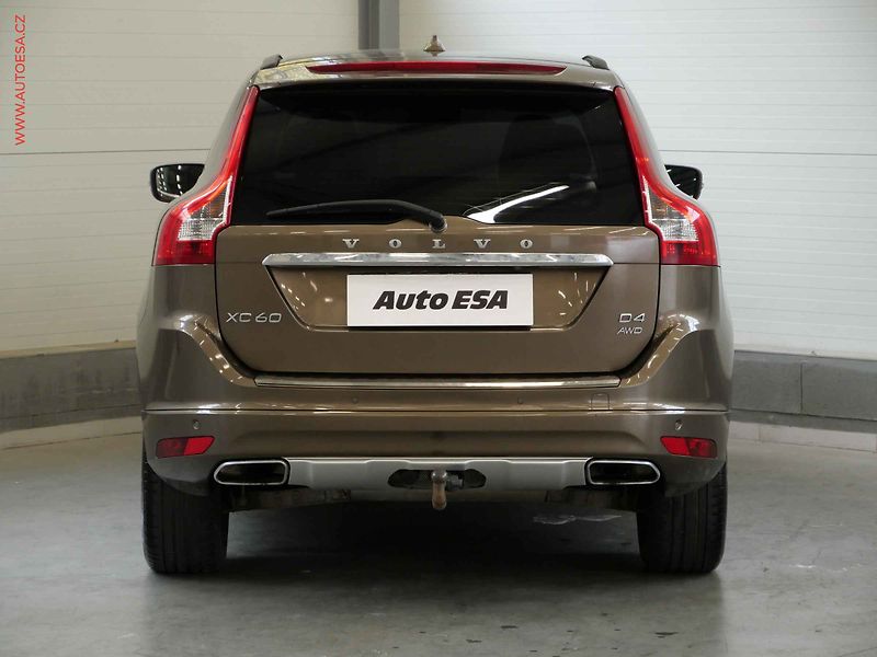 Volvo XC60 (2014) 2.4 D4 AWD, AT, bixen, kamera - fotka 5 z 22