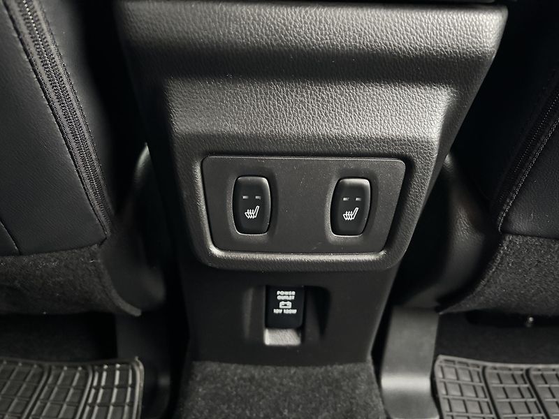 Mitsubishi Eclipse Cross (2018) 1.5T-MIVEC INTENSE  - fotka 13 z 36
