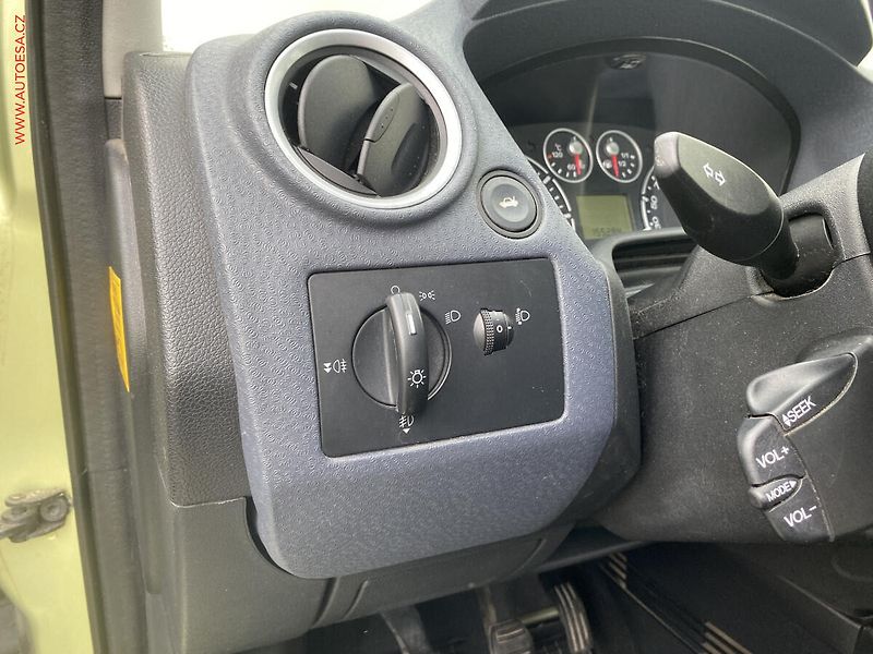 Ford Fusion (2007) 1.4i, ČR, AC, STK 6/2028 - fotka 13 z 14