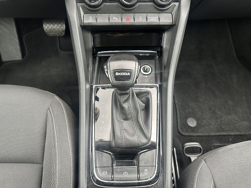 Škoda Karoq (2022) 2.0 TDI 85 KW - fotka 27 z 34