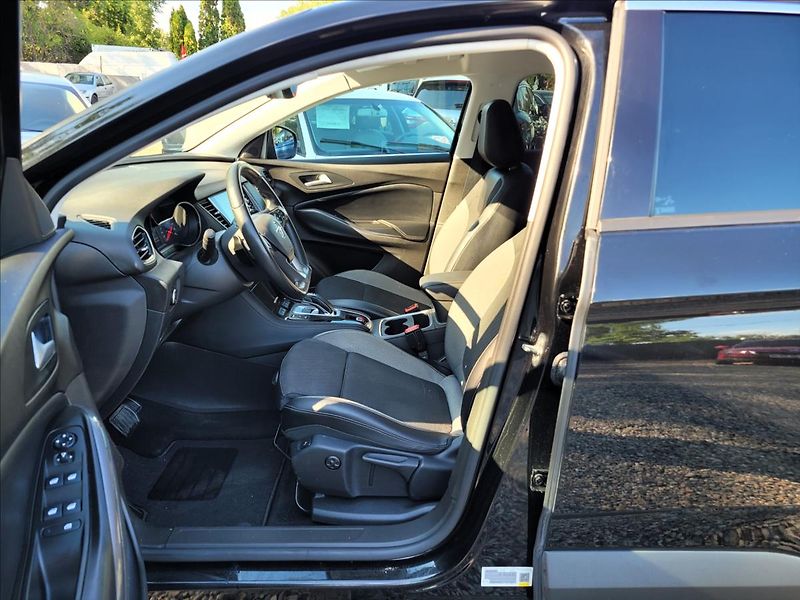 Opel Grandland X 1,6 PHEV,E-AT,Elegance,led,nav - fotka 8 z 50