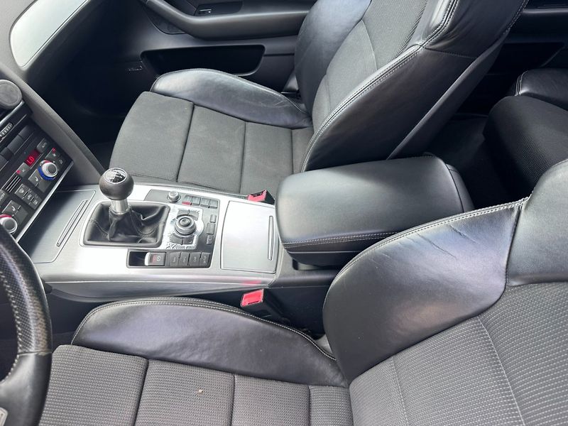 Audi A6 (2009) 2,7 TDI V6 140 KW MANUÁL SLINE - fotka 32 z 43