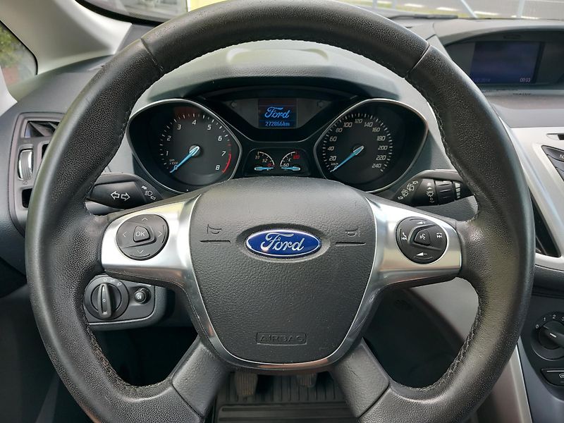 Ford C-MAX (2013) 1,6i NAVI VYHŘ.SED,BEZ KOROZE! - fotka 24 z 46