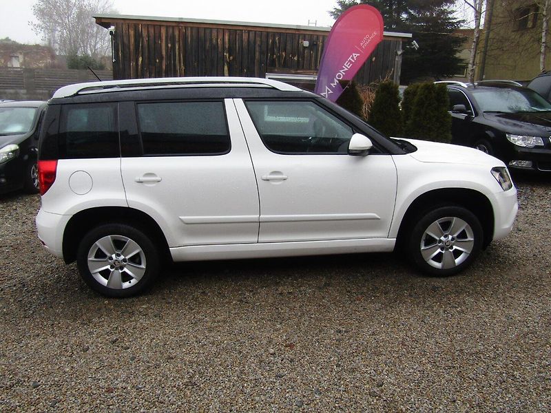 Škoda Yeti (2014) 1.6 TDI 77kW DSG BEZ KOROZE - fotka 9 z 39