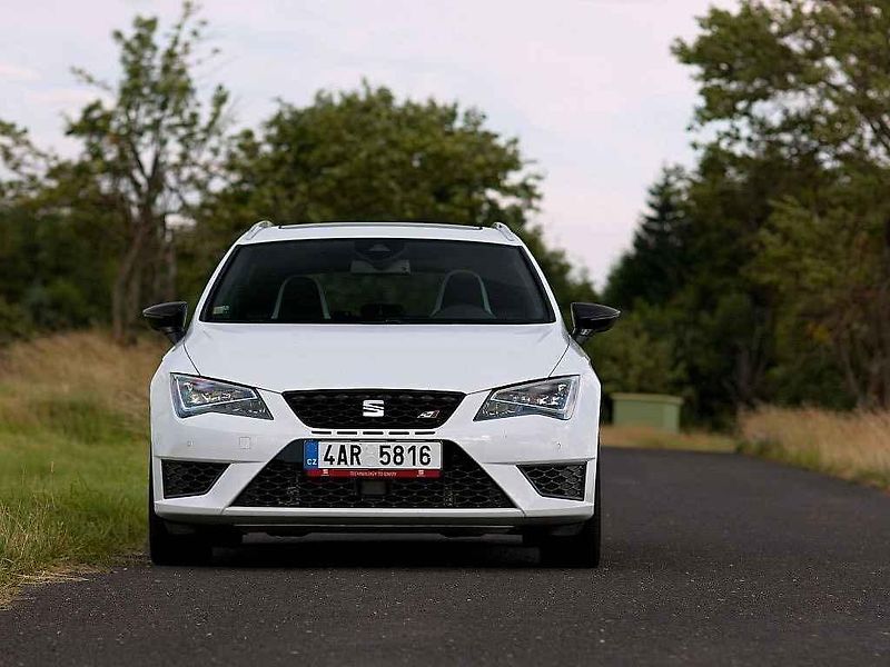Seat Leon ST Cupra.