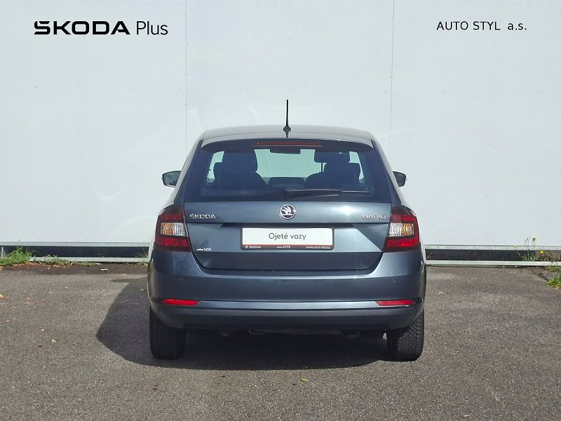 Škoda Rapid (2018) Spaceback Ambition 1,0 TSI 81 - fotka 7 z 23