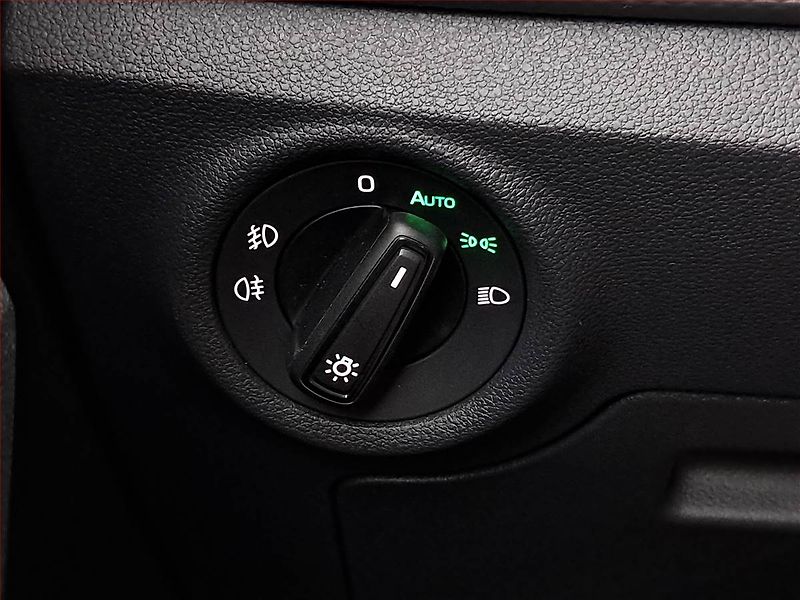 Škoda Kamiq (2024) Ambition 1.0 TSI - fotka 22 z 22
