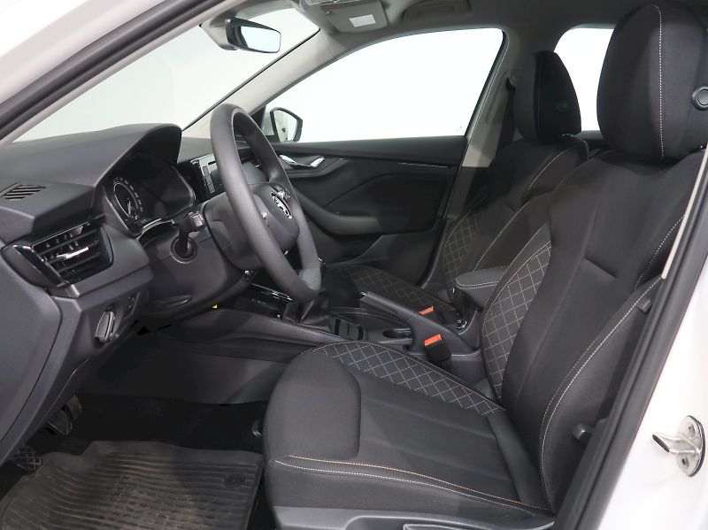 Škoda Kamiq (2023) AMBITION 1.0TSI 81KW TAŽNÉ - fotka 13 z 36