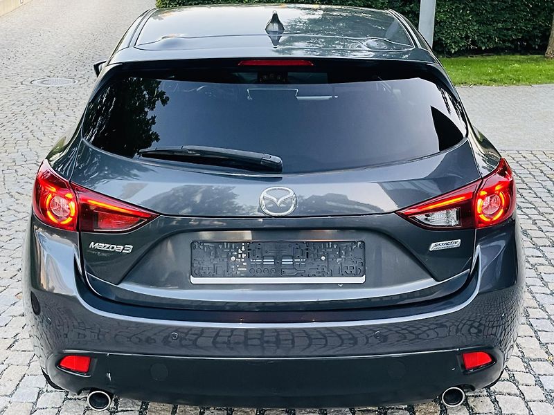 Mazda 3 2.0i MAN VÝHŘEV SENZORY HEADUP - fotka 11 z 41