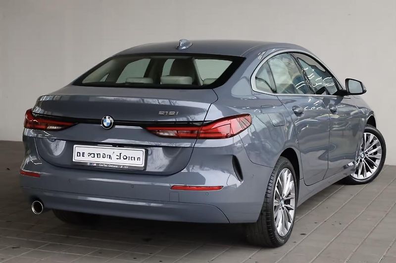 BMW Řada 2 (2022) BMW 218i Gran Coupé LuxuryLine - fotka 2 z 13