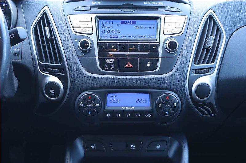 Hyundai ix35 (2012) 2.0 CRDi, 4X4, Serv.kniha - fotka 12 z 21