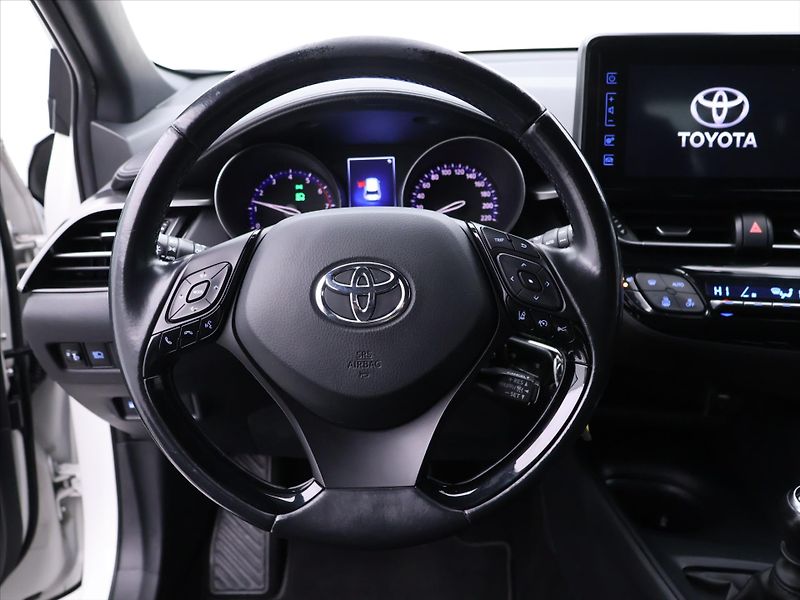 Toyota C-HR 1,2 Turbo 85kW CZ Serv.kniha - fotka 17 z 32
