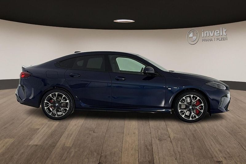 BMW Řada 2 220 Gran Coupe - fotka 2 z 23