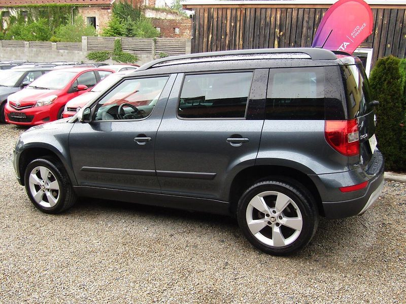 Škoda Yeti (2014) 1.2 TSI NAVI CAR-PASS - fotka 4 z 37