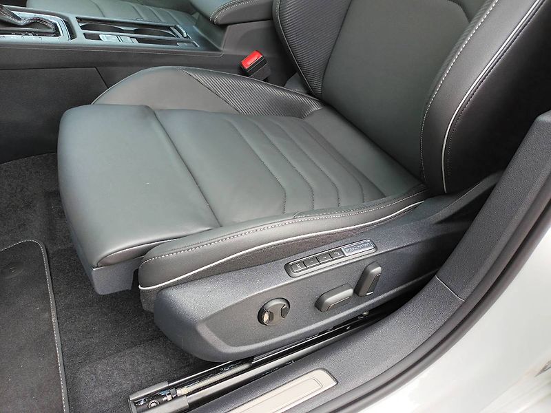Volkswagen Arteon Shooting Brake (2024) Arteon SB R-Line 1.4 TSI 115 / - fotka 25 z 29