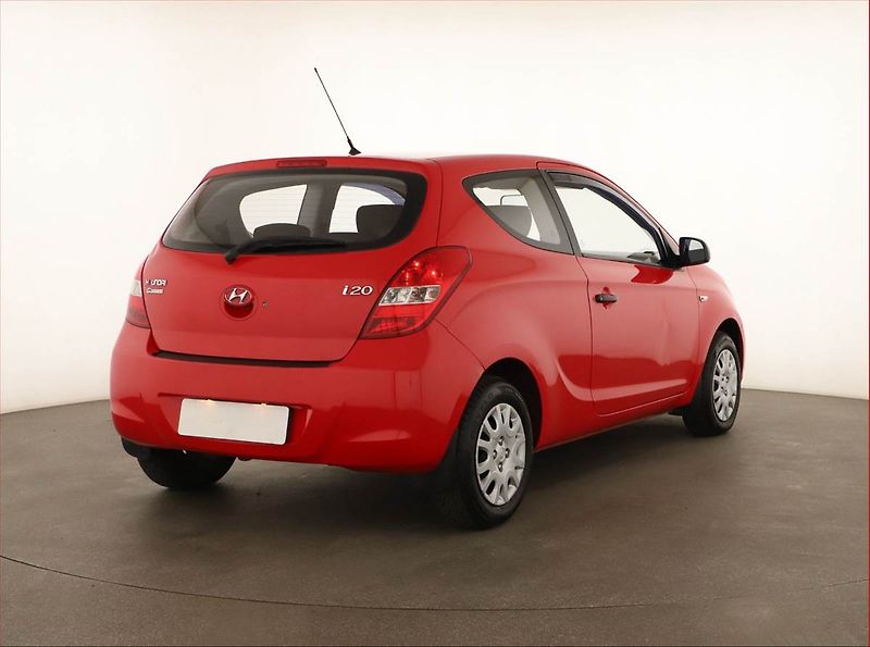 Hyundai i20 (2011) 1.2, nová STK, jezdí výborně - fotka 5 z 12