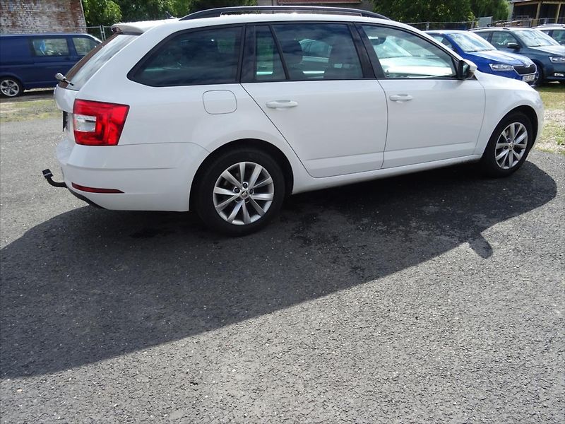 Škoda Octavia 1,0 TSi 85 kw - fotka 7 z 19