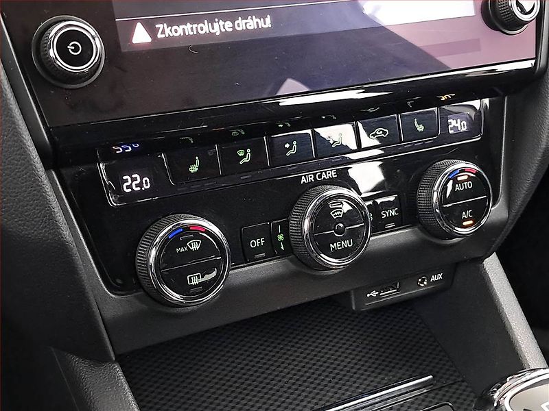 Škoda Octavia (2017) RS 2.0 TDI 4x4 DSG, 4X4 - fotka 16 z 22