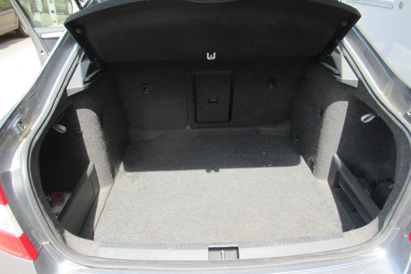 Škoda Octavia 1.6 TDi AUT.KLIMA ODPOČET DPH  - fotka 15 z 17