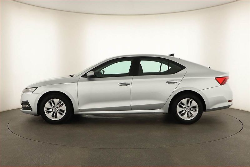 Škoda Octavia (2020) Ambition 2.0 TDI, ČR,1.maj - fotka 3 z 13
