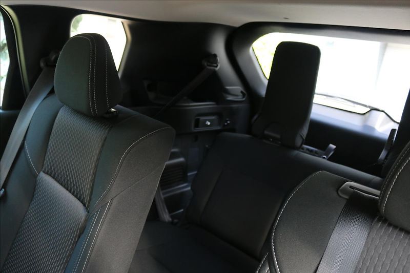 Mitsubishi Outlander 2,4 PHEV, 7míst, Invite - fotka 47 z 53