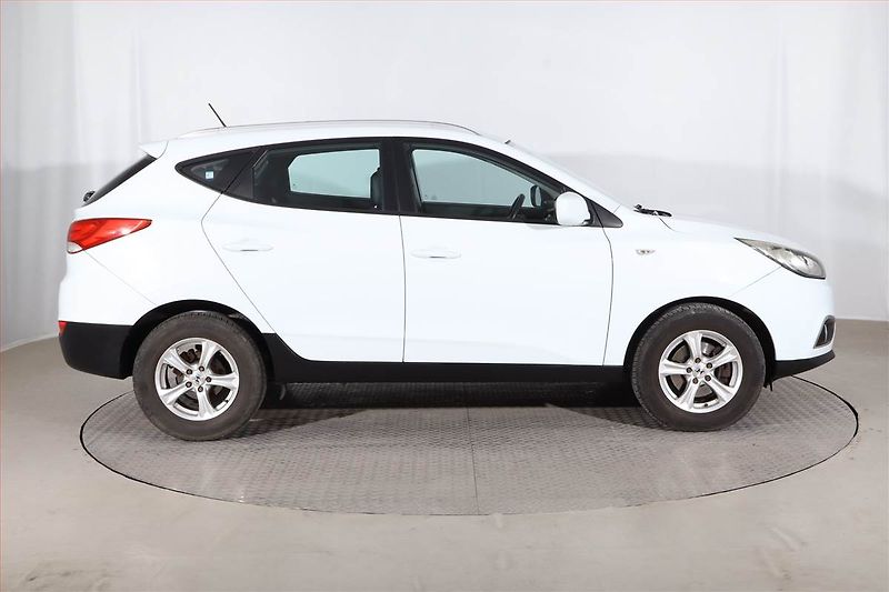 Hyundai ix35 (2011) 1.7 CRDi, Serv.kniha - fotka 6 z 19