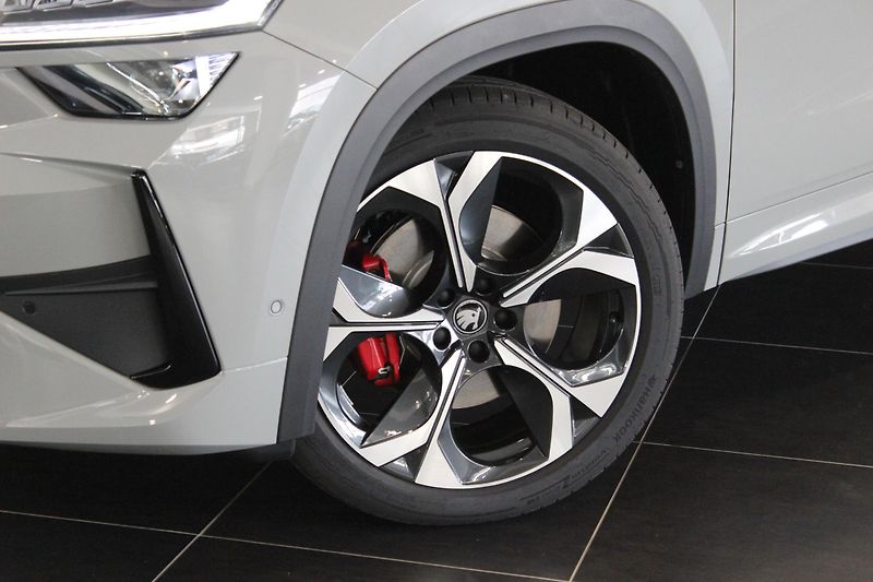 Škoda Kodiaq RS TSI Nez.Top Záruka Tažné CZ - fotka 3 z 48