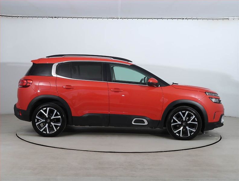 Citroën C5 Aircross (2019) BlueHDi 180, Automat, Kůže - fotka 6 z 21