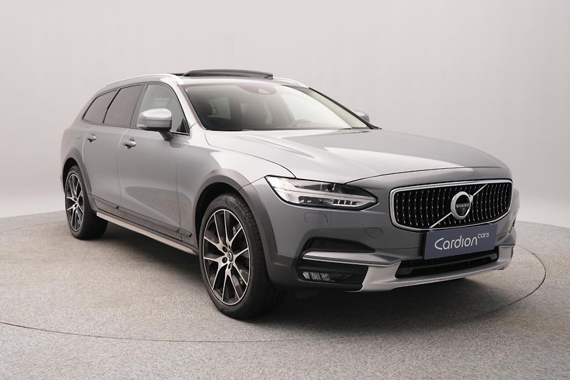 Volvo V90 CC D4 AWD MOMENTUM PRO  - fotka 12 z 47