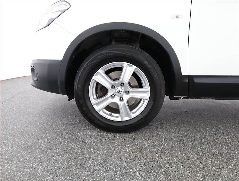 Nissan Qashqai (2013) 1.6, ČR,1.maj, Serv.kniha - fotka 13 z 13