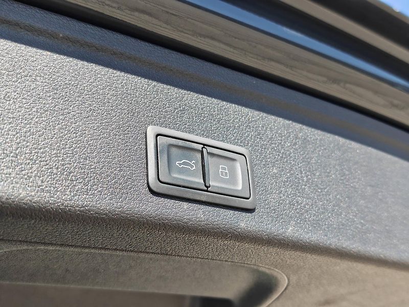 Audi A4 Quattro ST7 2,0TDI - fotka 26 z 26