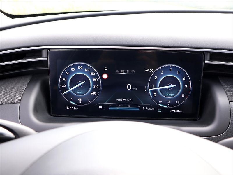 Hyundai Tucson 1,6 T-GDI 110 kW Smart Aut. DP - fotka 18 z 33