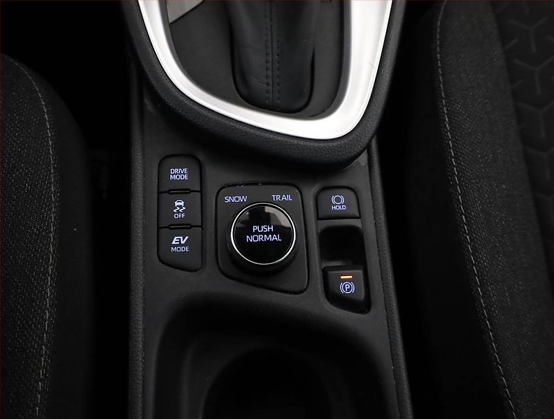 Toyota Yaris Cross (2023) 1.5 VVT-iE E-Four - fotka 13 z 19
