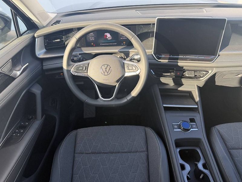 Volkswagen Tayron (2025) People 7DSG mHEV 1,5eTSi - fotka 6 z 7