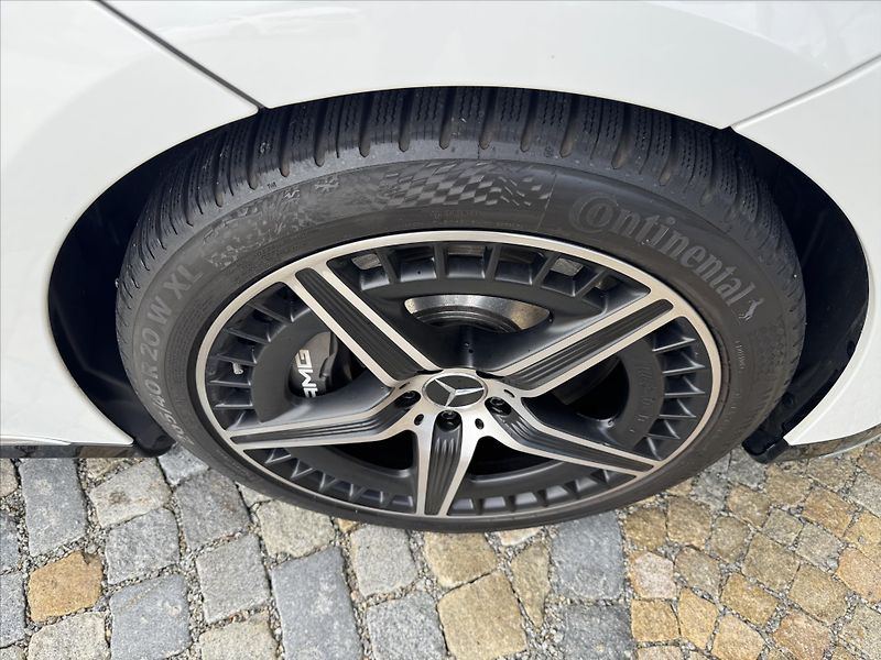 Mercedes-Benz EQE 53 AMG 4M - fotka 35 z 38