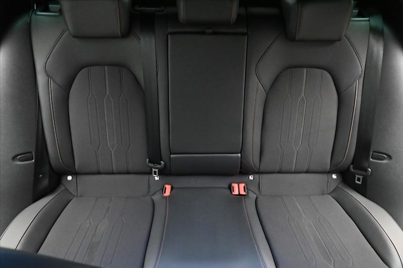 Cupra Formentor 2,0 TDI 110kW DSG 4x4 Záruka a - fotka 27 z 31