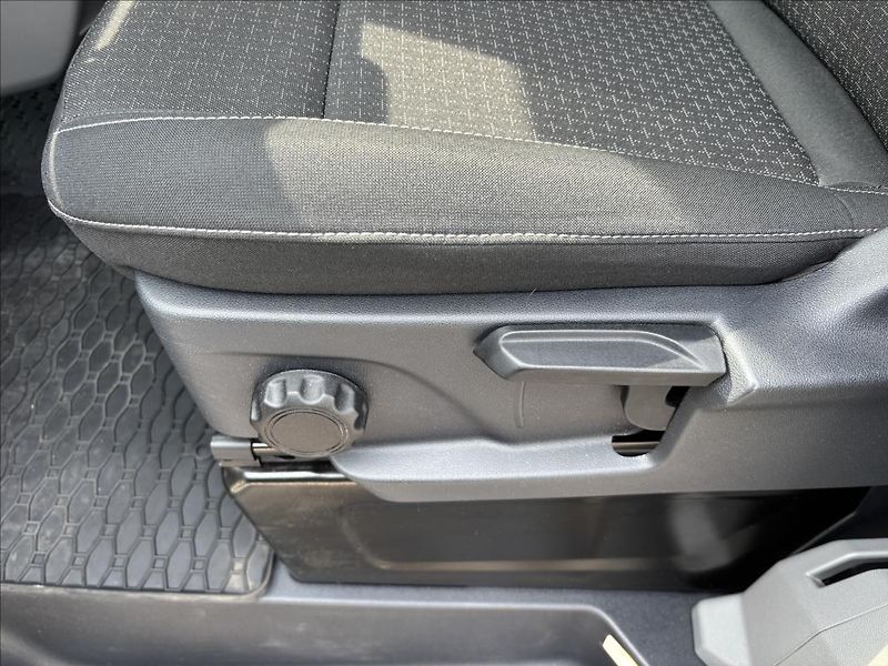 Ford Transit Custom 2,0 EcoBlue 100kW Trend L2 - fotka 26 z 45