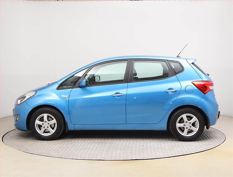 Hyundai ix20 (2017) 1.6 CVVT, ČR,1.maj - fotka 3 z 18