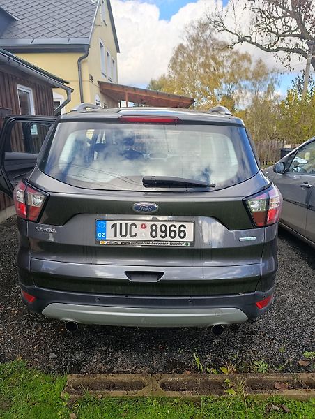 Ford Kuga (2016) - fotka 9 z 10