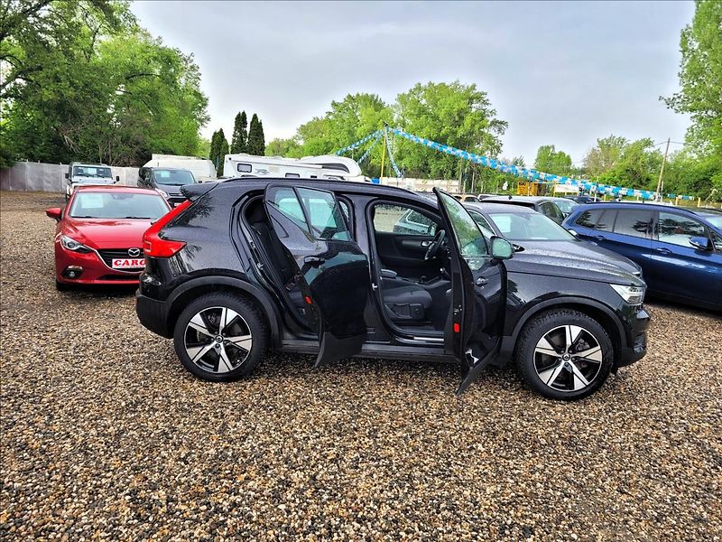 Volvo XC40 TWIN PLUS 408 PS,4X4,78KWh - fotka 18 z 50